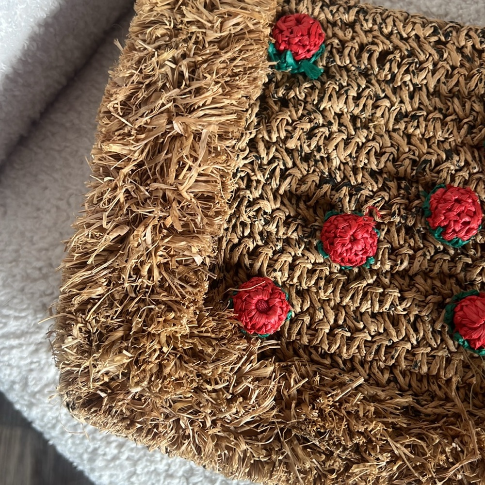 Zara strawberry straw raffia clutch bag - Picture 7 of 11